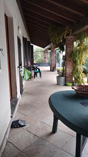 Casa con 8 locali in vendita in Via Monte Grappa, Asigliano Vercellese