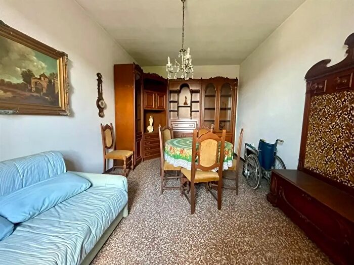 Casa trilocale in vendita in Via Sant' Apollinare, Daverio