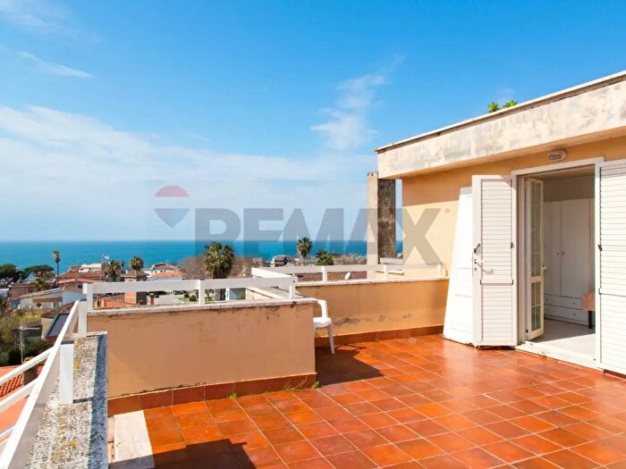 Appartamento trilocale in vendita in Via delle Muse, Anzio