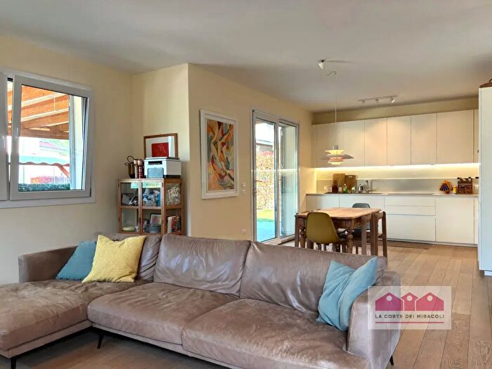 Case in Vendita e in Affitto - 2