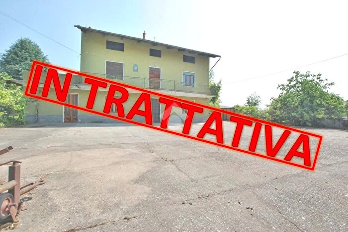 Casa con 7 locali in vendita in Via Massimo dAzeglio, Borgo DAle