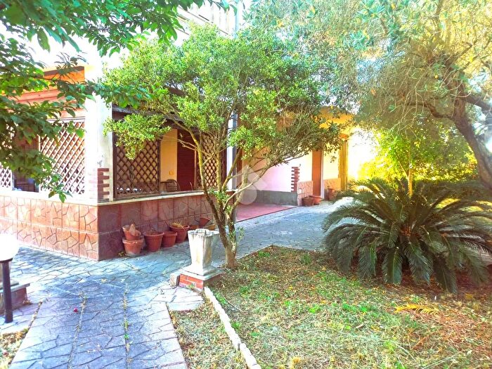 Appartamento trilocale in vendita in Circonvallazione Mare Orientale, Ardea