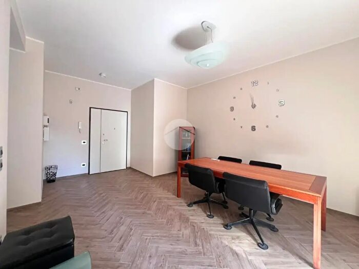 Appartamento trilocale in vendita in Via dei Martiri Angolani, Pescara