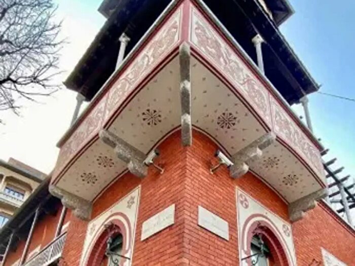 Appartamento con 6 locali in vendita in Via Ruffini, Milano