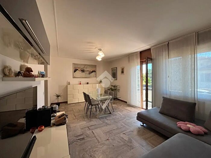 Appartamento quadrilocale in vendita in Via Villa Laura, Padova