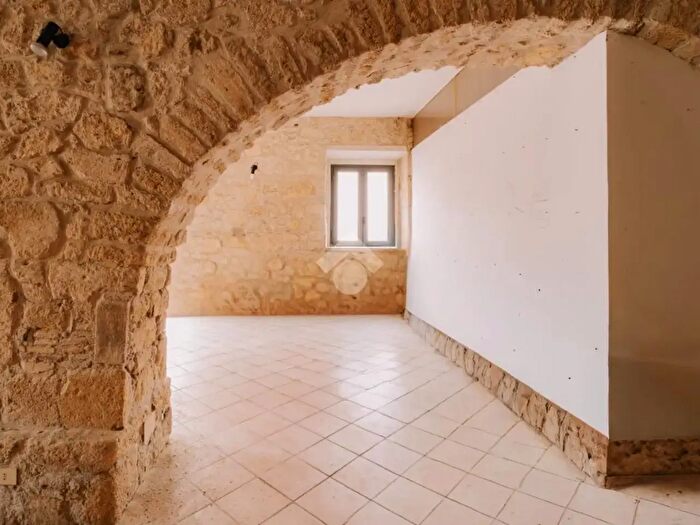 Appartamento trilocale in vendita in Via dellOrfanotrofio, Tarquinia