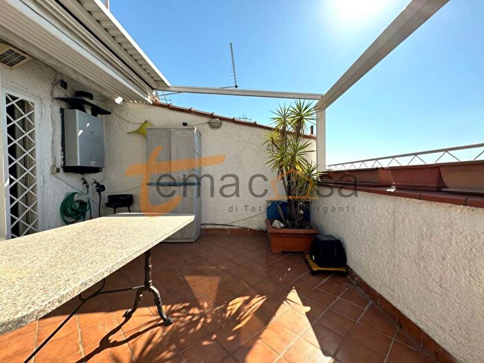 Appartamento bilocale in affitto in Via Verbania, Villa Fiorelli, Roma