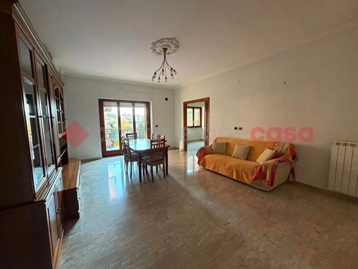 Appartamento quadrilocale in affitto in Via Cellini, Cassino