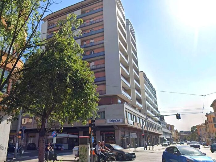 Appartamento quadrilocale in affitto in Largo G Garibaldi, Modena