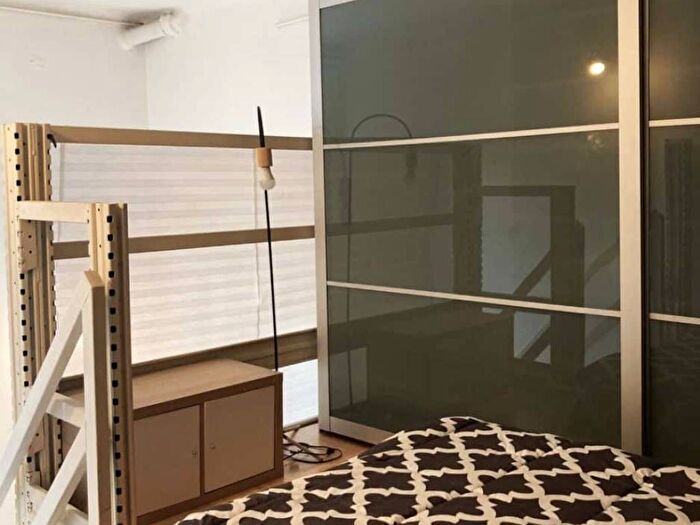 Appartamento monolocale in affitto in Viale Edoardo Jenner, Dergano, Milano