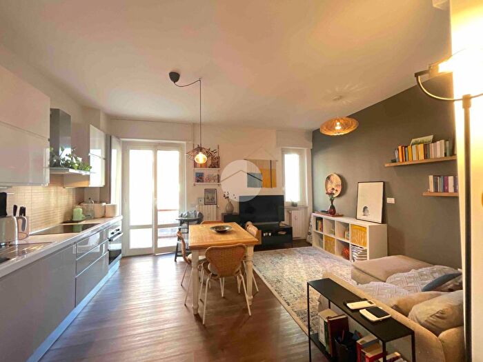 Appartamento bilocale in vendita in Via Simone De Gatti, Bresso