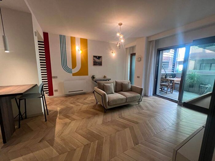 Appartamento bilocale in affitto in Via Crescenzo del Monte, Trastevere, Roma