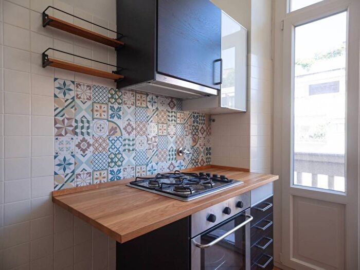 Appartamento trilocale in affitto in Via Andrea Massena, Crocetta, Torino