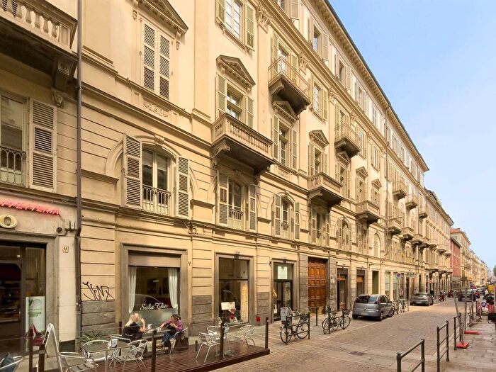 Appartamento trilocale in affitto in Via Carlo Alberto, Via Roma, Torino