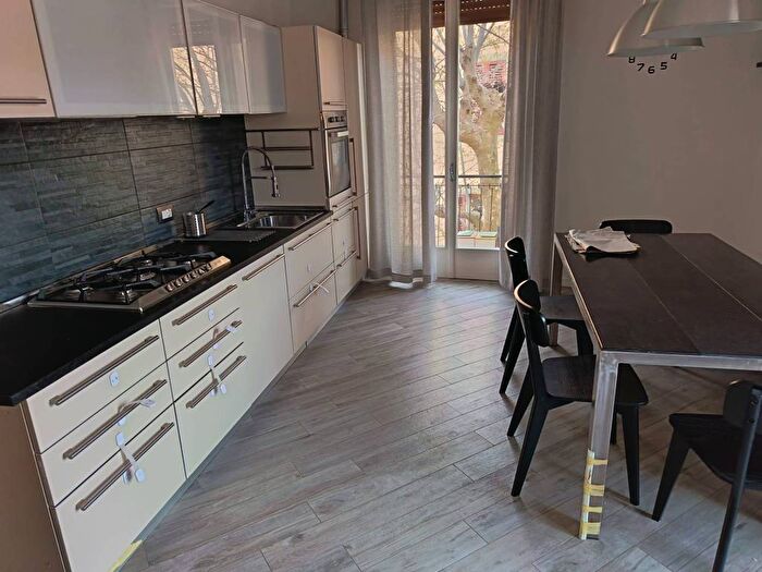 Appartamento trilocale in affitto in Cinque Vie, Firenze