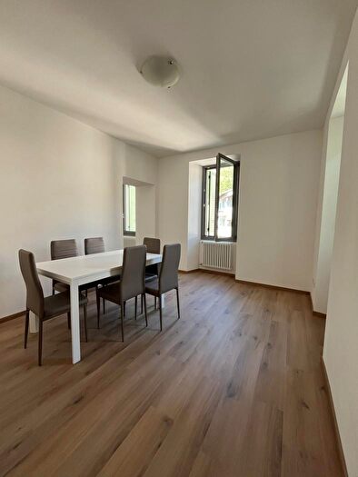 Appartamento con 5 locali in vendita in Piazza La Torre, Centro Valle Intelvi