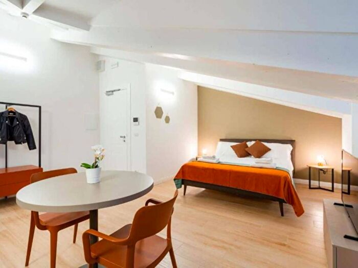 Appartamento in affitto in Via Mazzini, Borgo Teresiano, Trieste