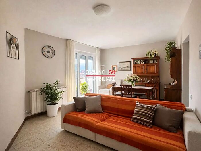 Appartamento quadrilocale in vendita in Via Belgio, Verbania