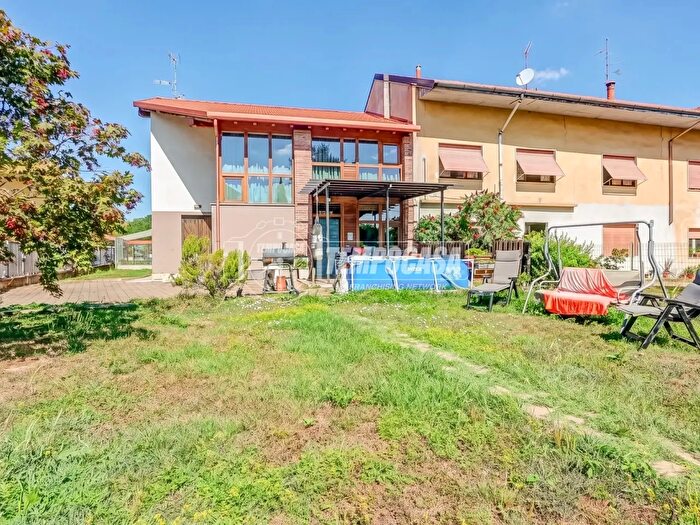 Casa trilocale in vendita in Via Niccolò Paganini BolladelloPeveranza, Cairate