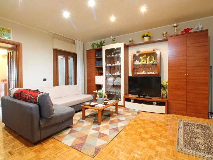 Appartamento trilocale in vendita in Viale Giovannni Amendola, Recanati