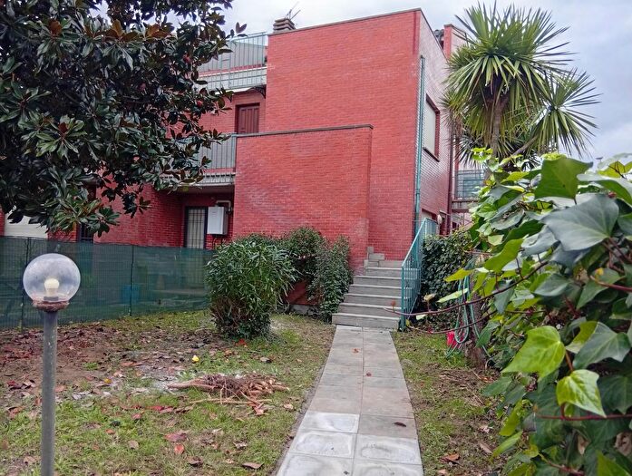 Appartamento con 5 locali in vendita in Pisa