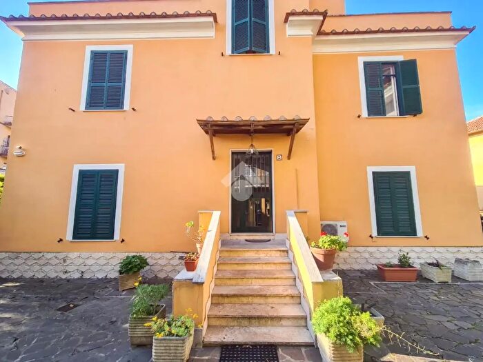 Appartamento bilocale in vendita in Via Giovanni della Casa, Roma