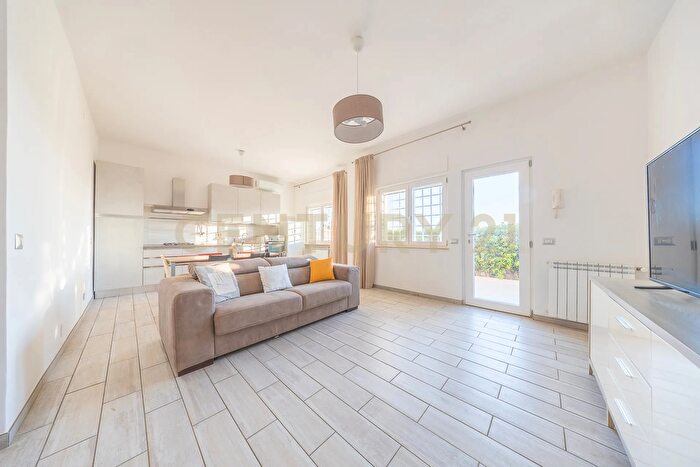 Appartamento trilocale in vendita in Via Ardeatina, Anzio