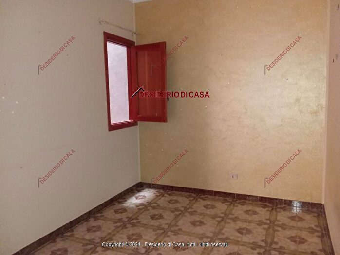 Appartamento con 5 locali in vendita in Via Giovan Battista Lulli Palermo Pa Italia, Palermo