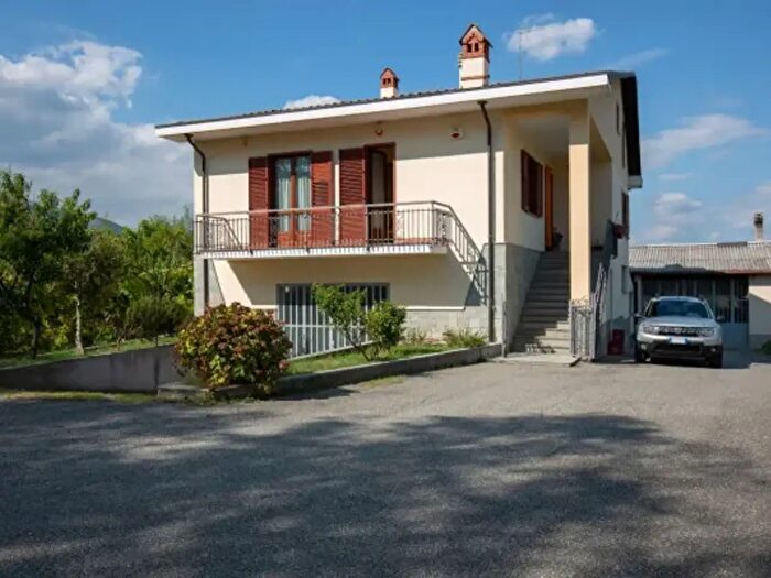 Casa con 6 locali in vendita in Via Belfiore, Rivoli