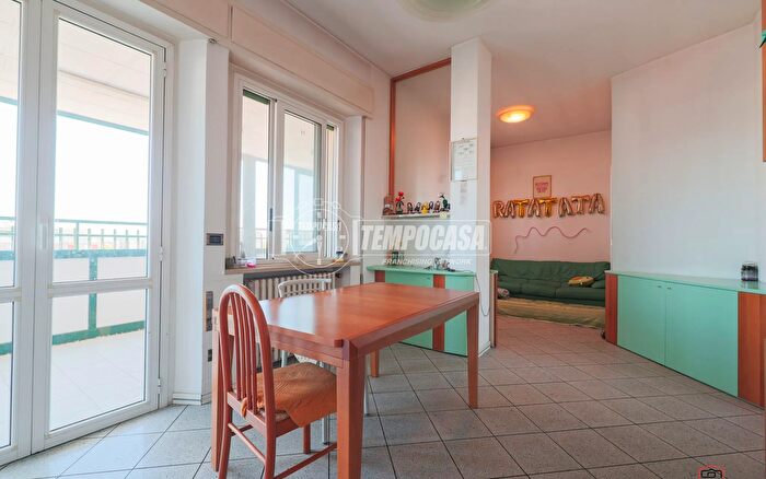 Appartamento con 5 locali in vendita in Via Maria Borgese, Rimini