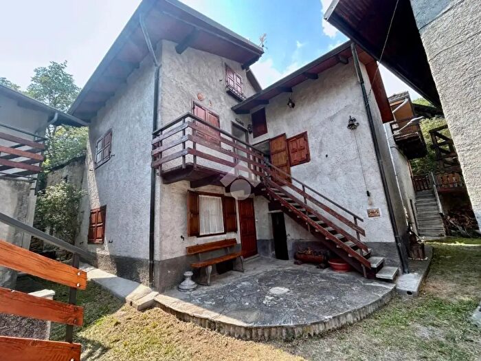 Casa quadrilocale in vendita in Borgata Mogliassi, Condove