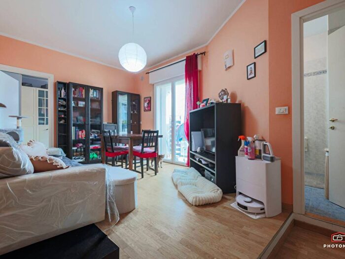 Appartamento trilocale in affitto in Via Benvenuto Cellini, Massarenti, Bologna