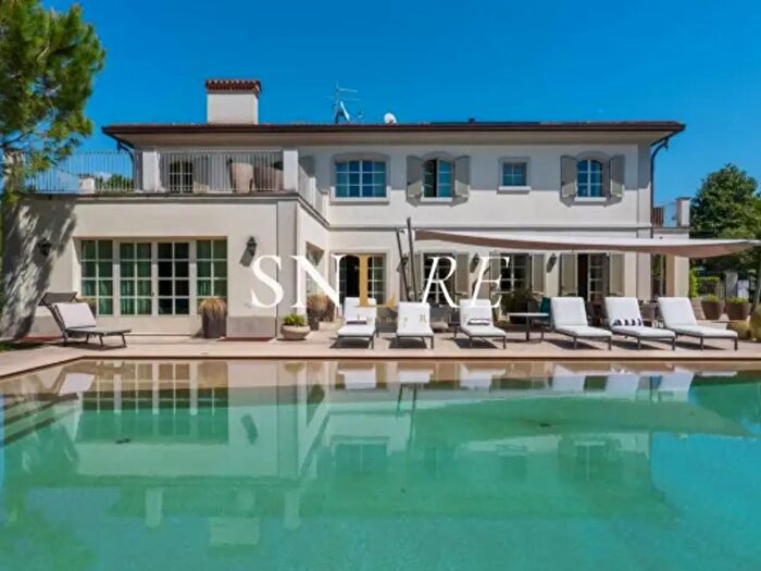 Casa con 6 locali in affitto in Via Venezia, Forte Dei Marmi