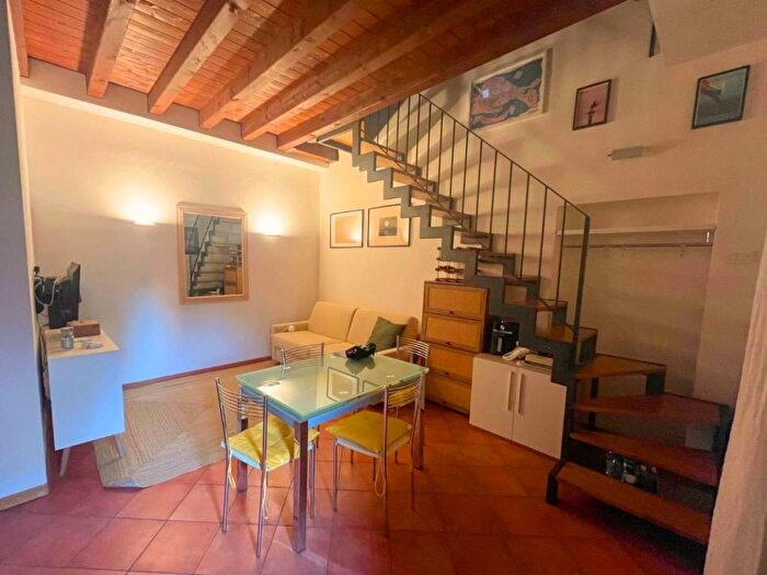 Appartamento bilocale in affitto in Via Pietro Maroncelli, Garibaldi Corso Como, Milano