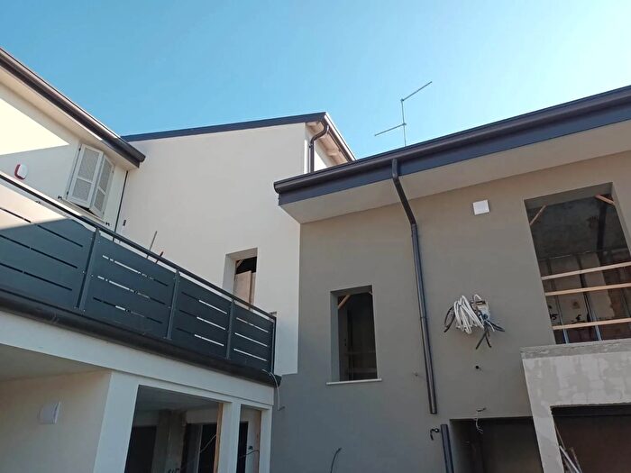 Appartamento trilocale in vendita in Crema, Crema