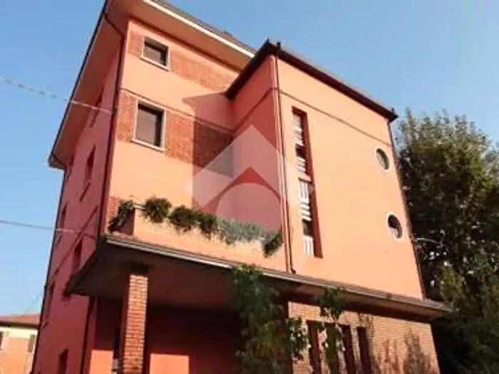Appartamento trilocale in vendita in Via Mazzini, Formigine