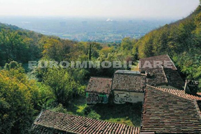Casa con 6 locali in vendita in Via Santelle, Brescia