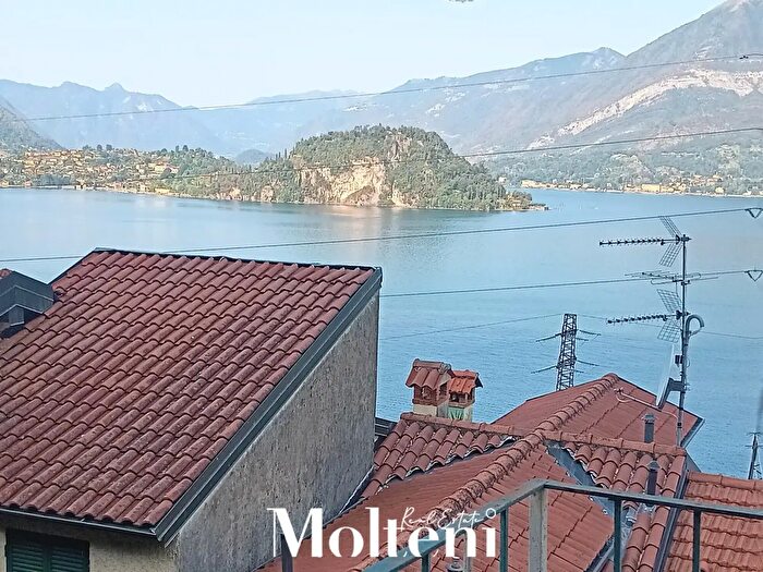 Casa trilocale in vendita in Roslina a, Varenna