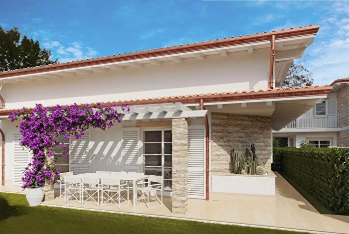 Casa quadrilocale in vendita in Via Ammiraglio Morin a, Forte Dei Marmi