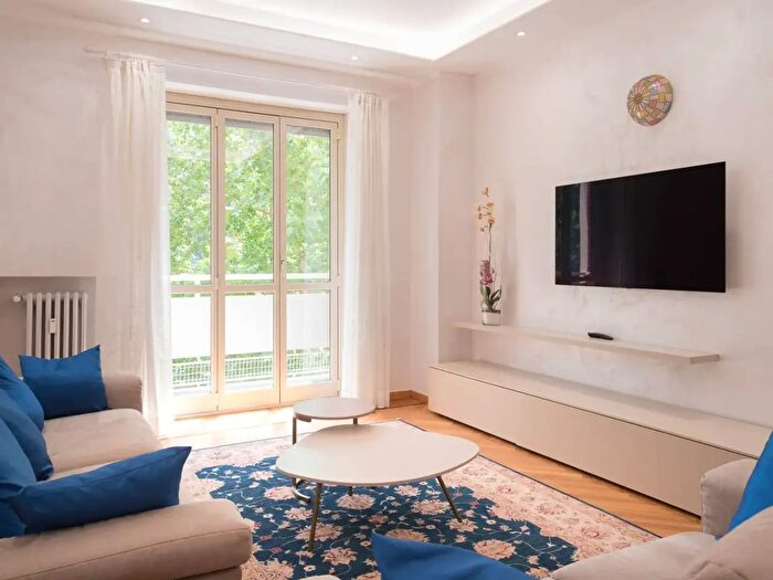 Appartamento trilocale in vendita in Corso Traiano, Torino