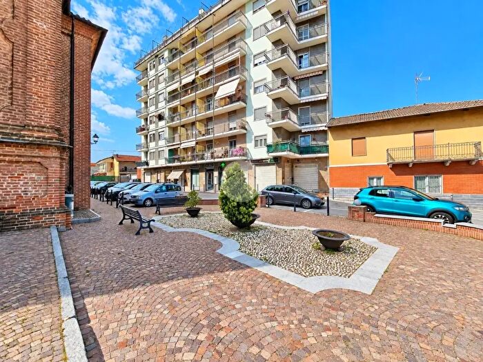 Appartamento trilocale in vendita in Piazza Roma, Rondissone
