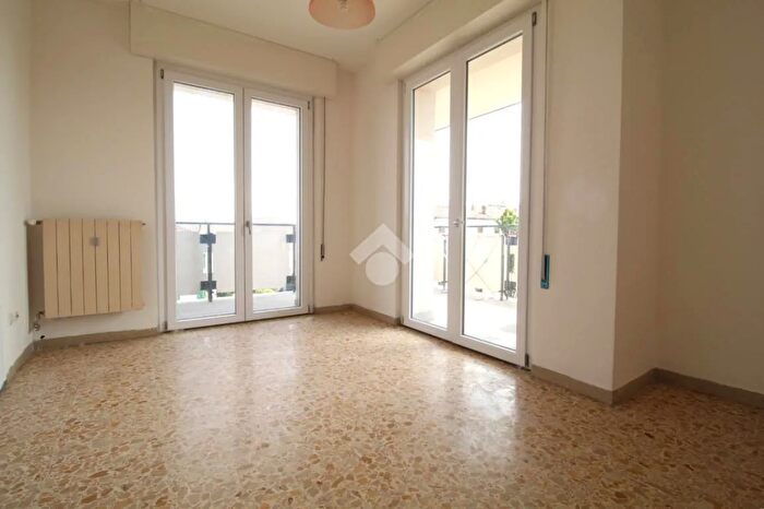 Appartamento trilocale in vendita in Via Fratelli Bandiera, Suzzara