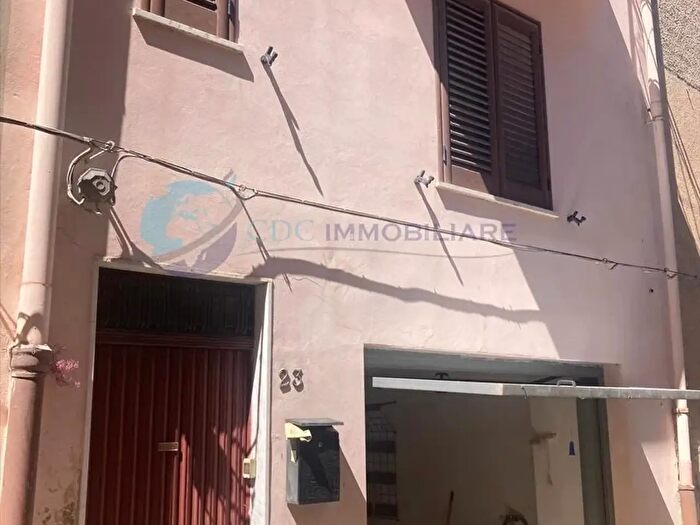 Casa trilocale in vendita in Via Napoli, Lercara Friddi