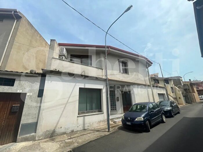 Appartamento trilocale in vendita in Via Terenzio Trudu, Terralba