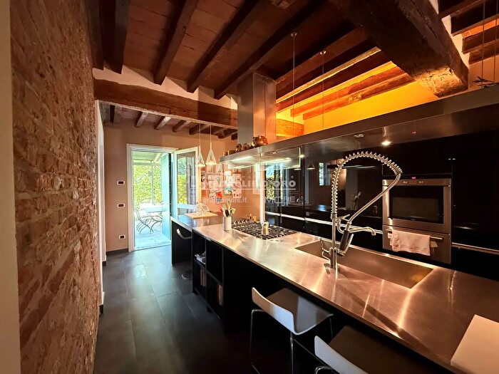 Casa con 8 locali in vendita in Località Freto, Modena