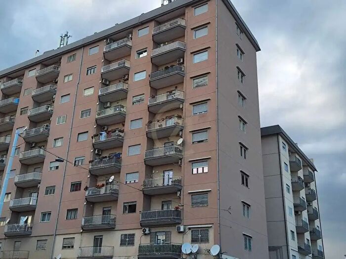 Appartamento quadrilocale in vendita in Viale Mario Rapisardi, Catania