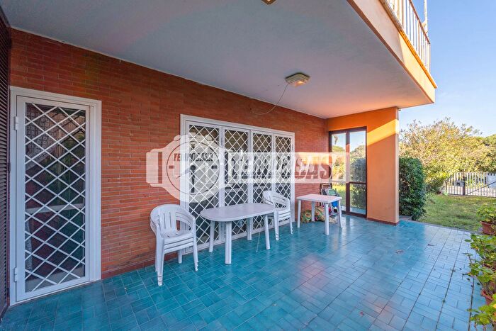 Casa trilocale in vendita in Via degli Aceri, Cerveteri