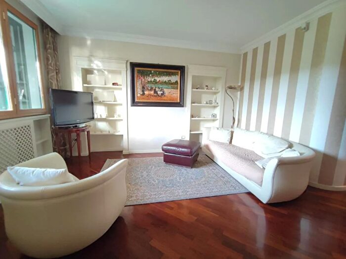 Casa quadrilocale in vendita in Viale Ignazio dAddedda, Foggia