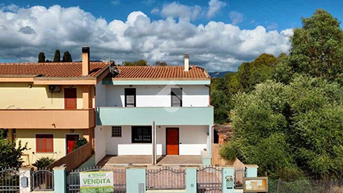 Casa quadrilocale in vendita in Via Giotto, Capoterra