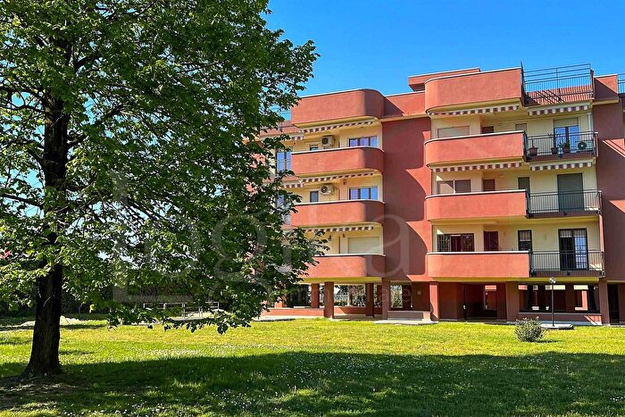 Appartamento trilocale in vendita in Via Abruzzi, Pieve Emanuele